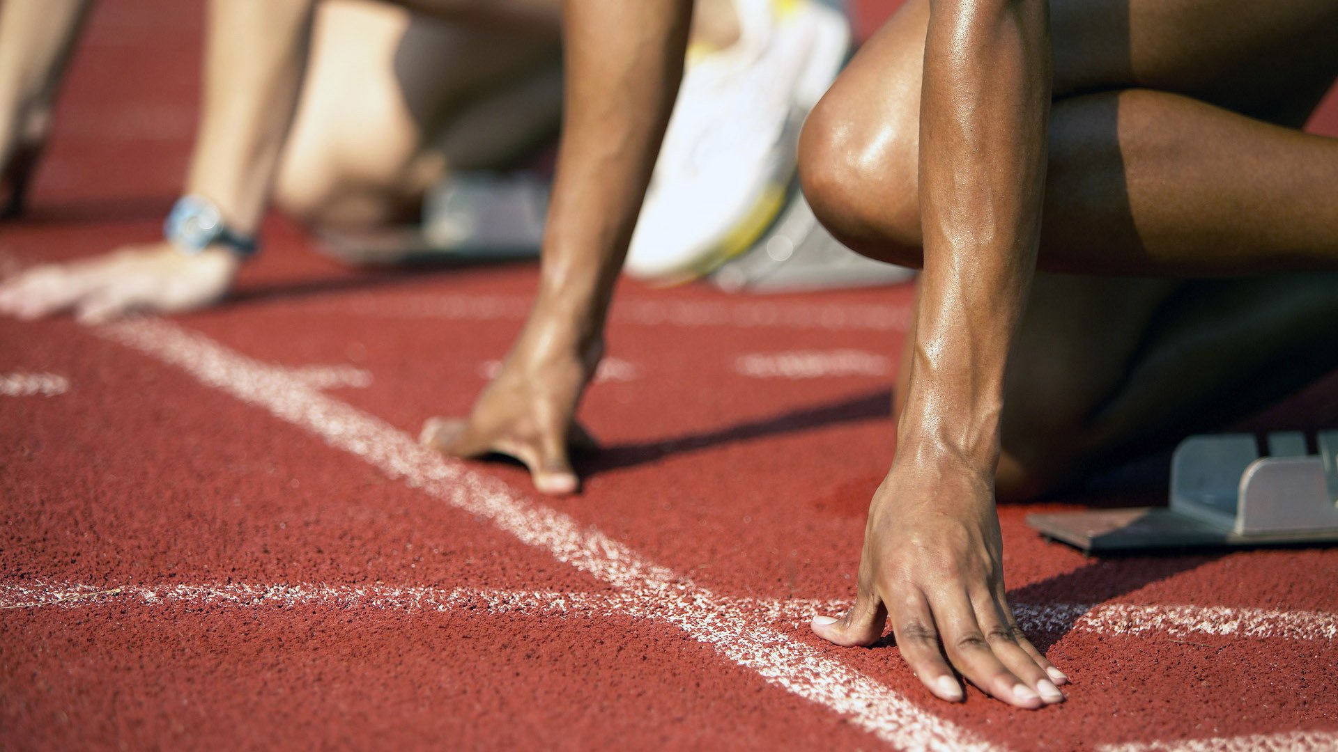 “边远地区青少年足球运动发展迅速,基层足球不断普及”,我国青少年足球发展现状