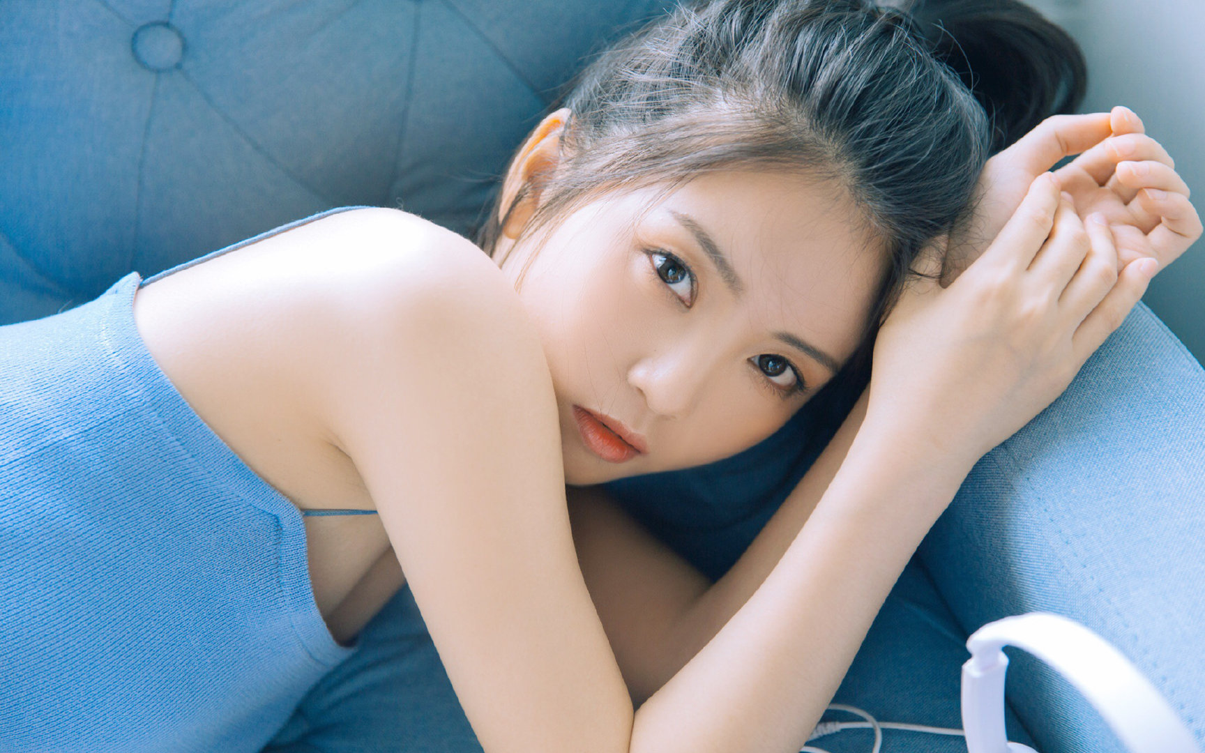 场上激战:两队攻防转换频繁,精彩纷呈!,球场激战