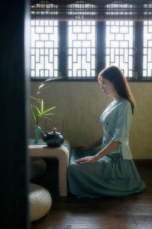 利兹联主场大胜伯恩茅斯,英超保级压力减轻,利兹联对