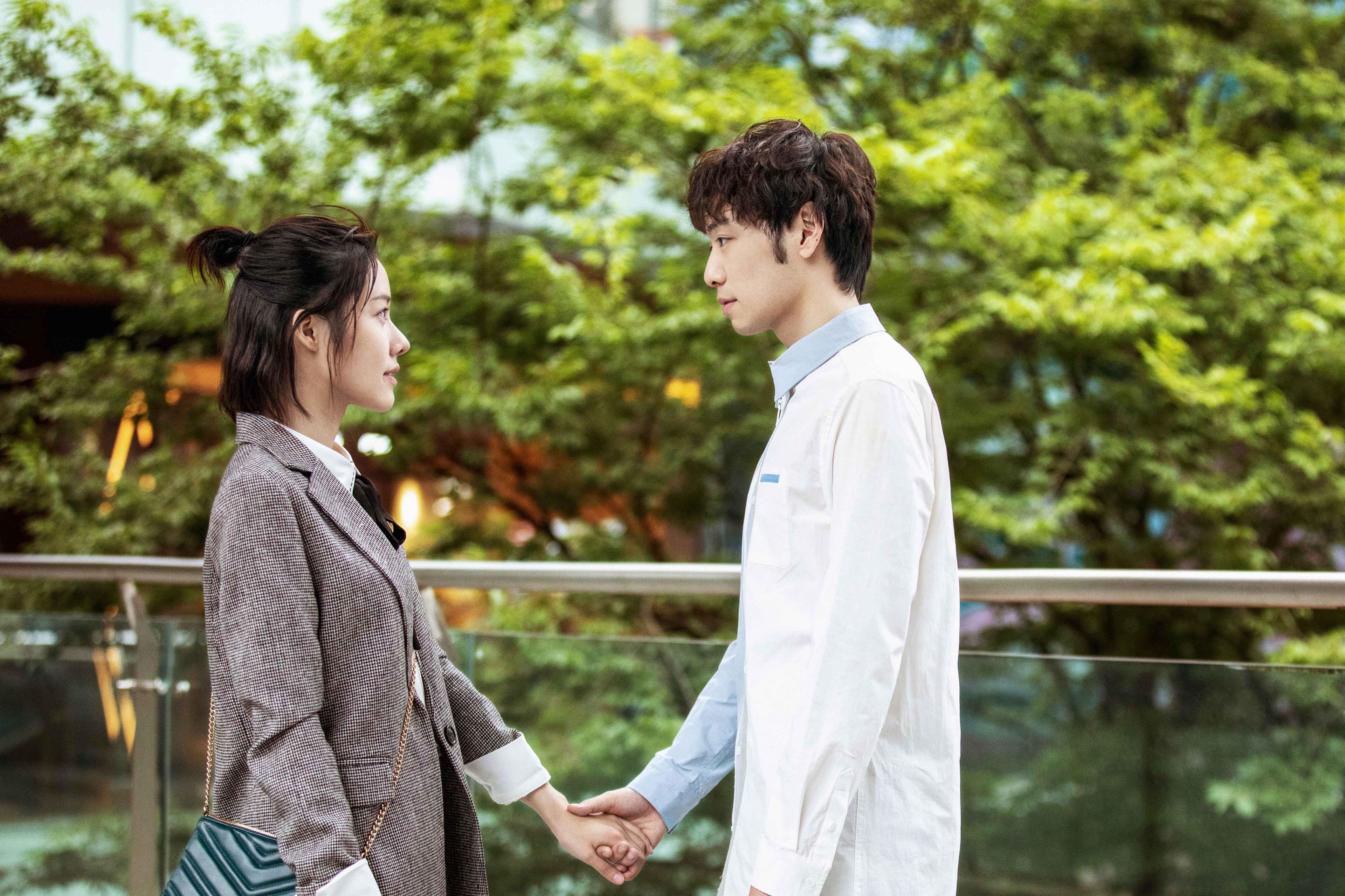 九游9游-贝尔纳主罚点球遭逆转，马赛输球场外恐高挂彩，贝尔纳c